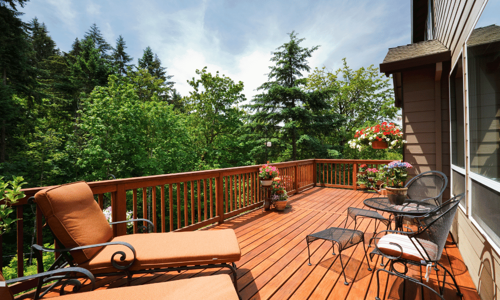 A deck on the exterior of a home